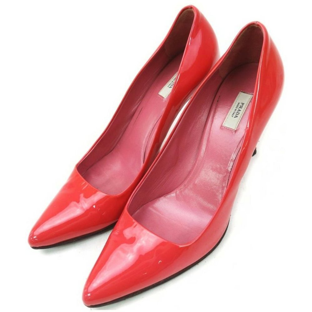 Prada 35.5 Red Patent Leather Pump Heels 861261
